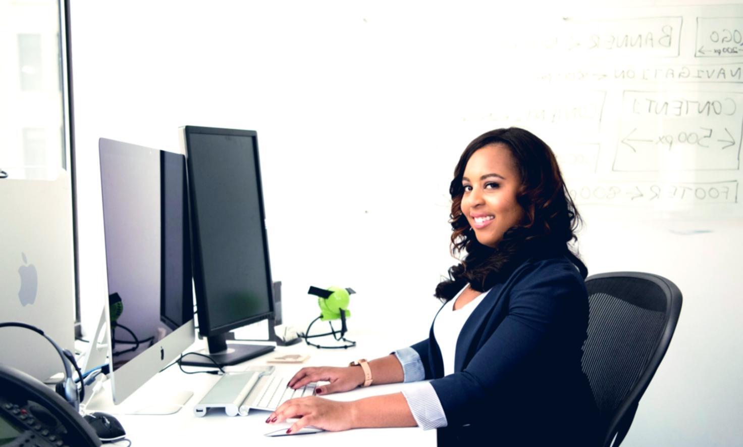 Команда Xradyne за работой над оптимизацией баз данных